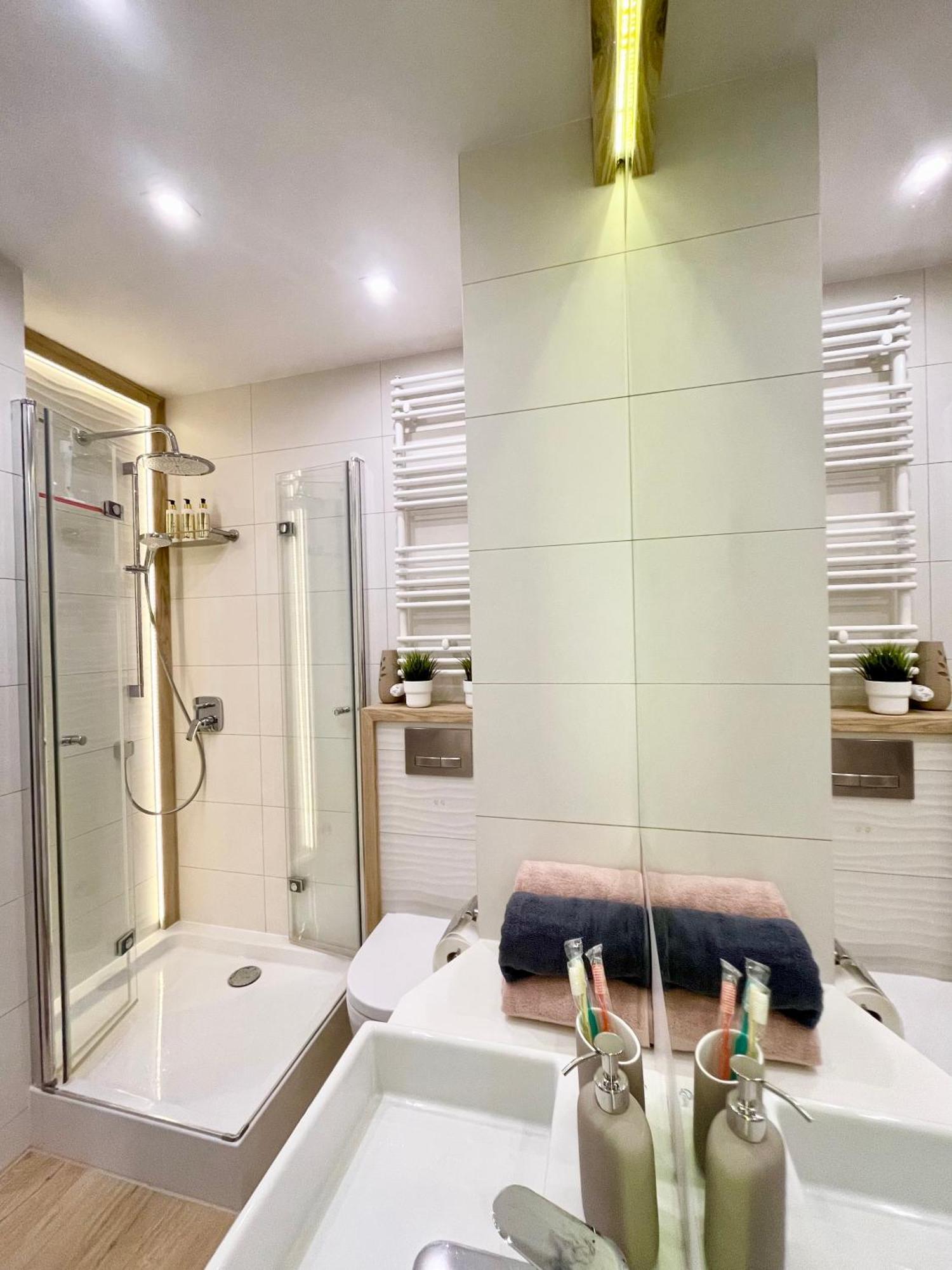 Comfortable Apart, Old Town, Free Parking, Hanging Bed, Wi-Fi, Lift, Aircon,Self Check-In 24H, Stare Miasto, Winda, Nowy Budynek, Garaz 0 Zl, Klima Wroclaw Exterior photo